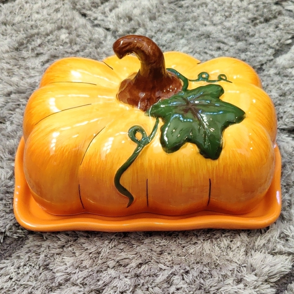 Rare Blue Sky Clayworks Pumpkin Ceramic Butter Dish Hello Fall Thanksgiving 2017